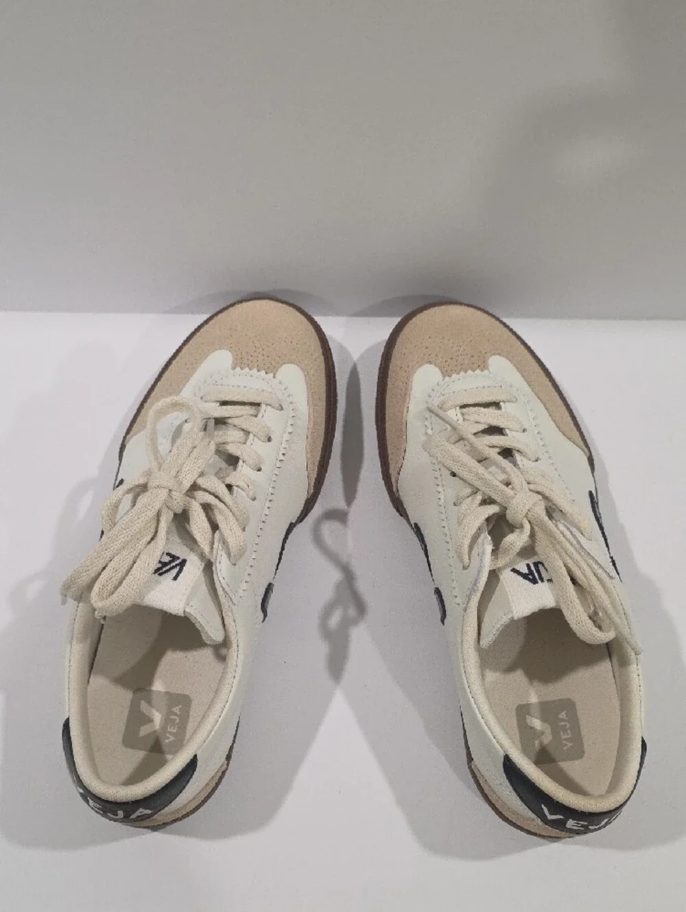 VEJA Womens VOLLEY O.T. White NAUTICO Bark Sz 38/ 7